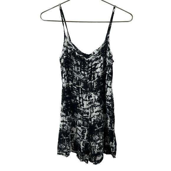 LEITH Black White Graphic Print Sleeveless V-Neckline Rayon Romper Size XS - Picture 1 of 9